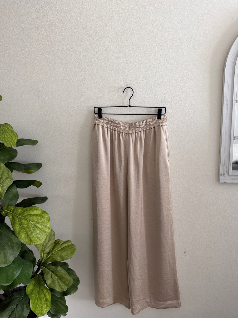 Wide Leg Elastic Waist Pants in Beige